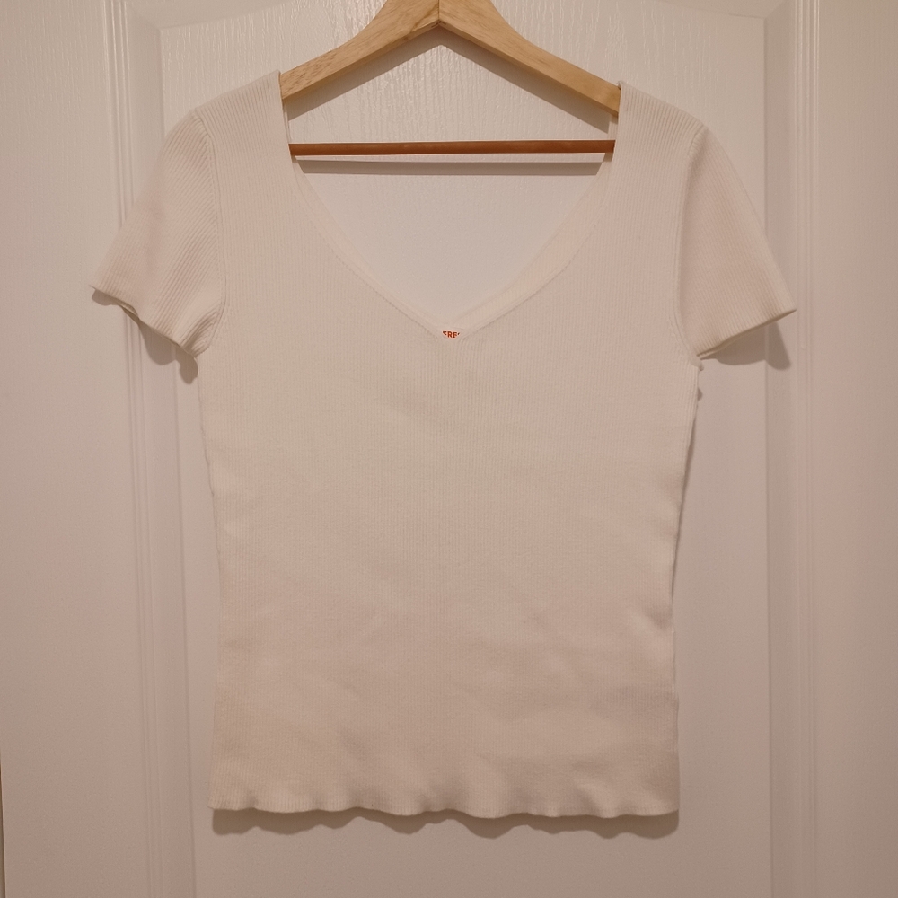 Joe Fresh Cream V-Neck Women's Top
